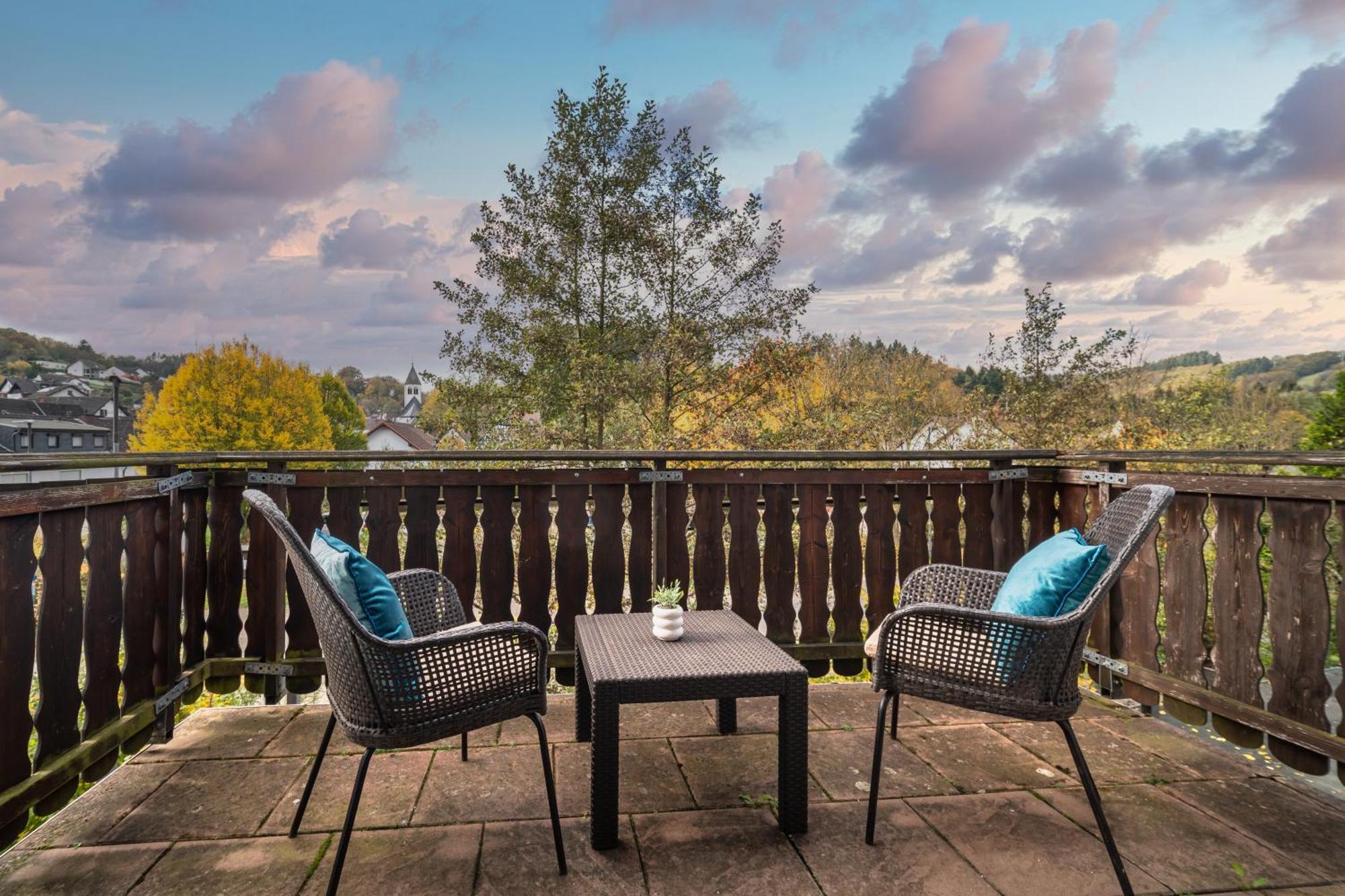 Gonnersdorf  Balkon Zimmer - Apartment מראה חיצוני תמונה
